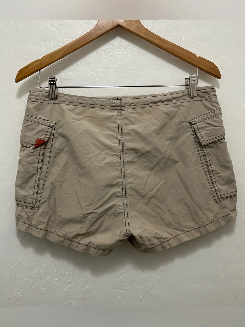 VTG Y2K Abercrombie & Fitch Women's Gorpcore Utility Cargo Shorts Tan Size 6
